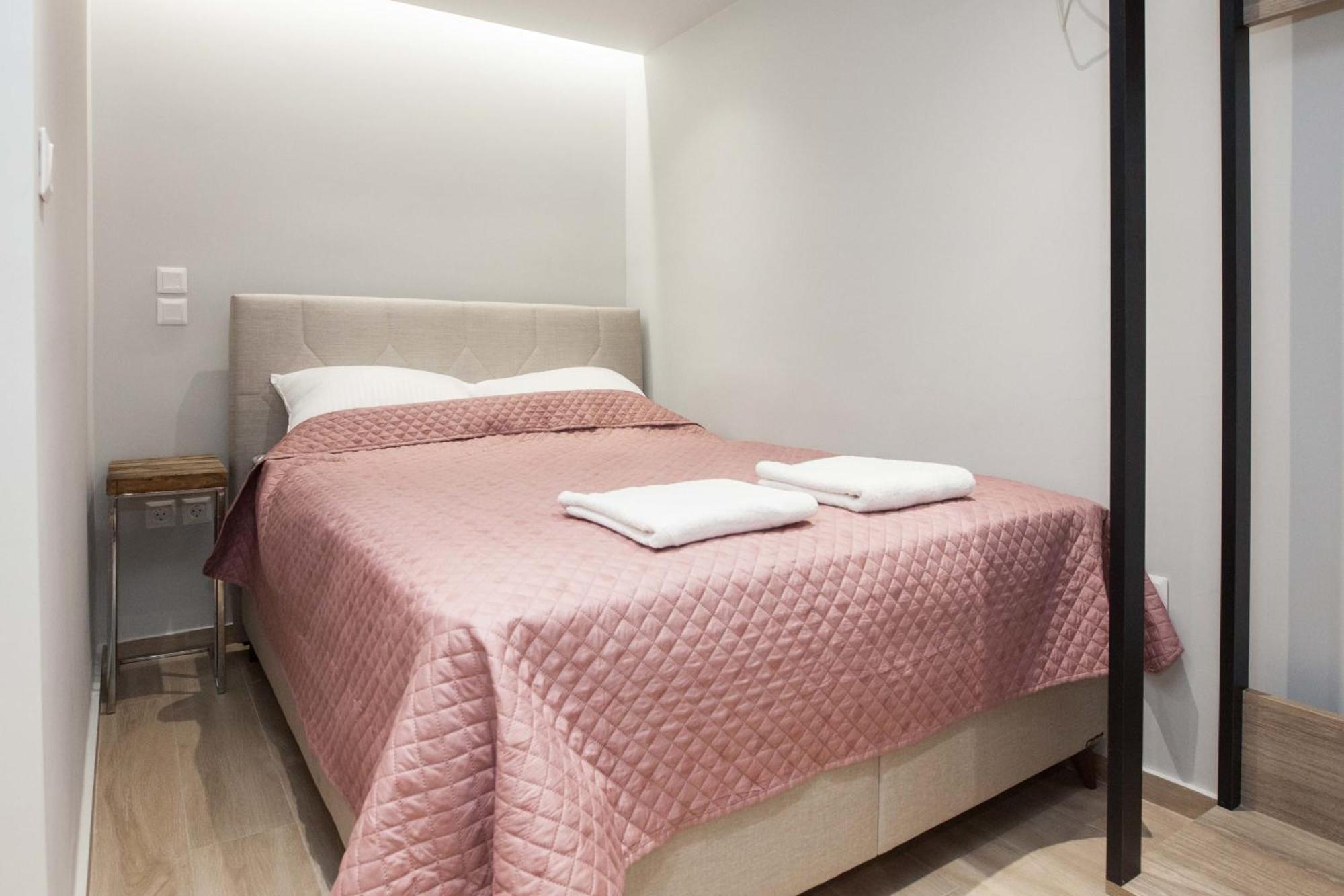 Petralona Gem Hotel-Style Studio With Balcony Афіни Екстер'єр фото